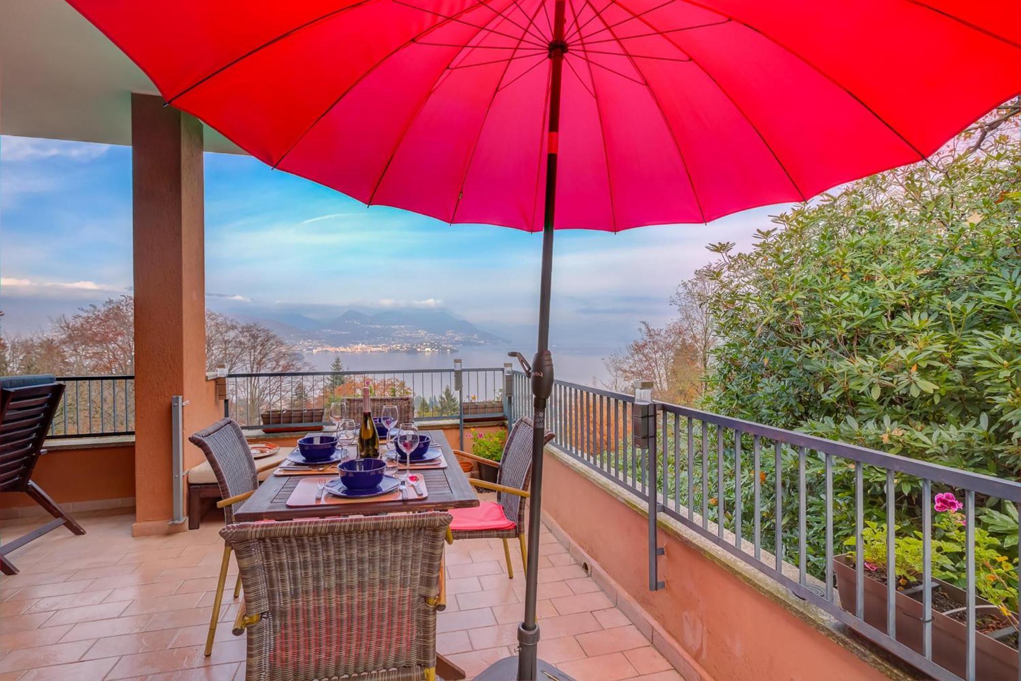 La Bellavista Penthouse Apartamento Stresa Exterior foto